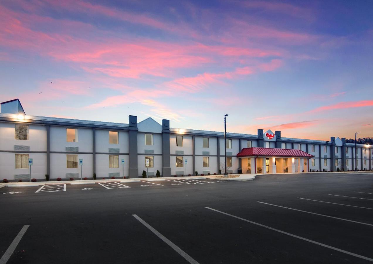 Red Roof Inn Chester Exterior foto
